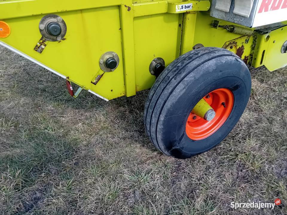 Claas Rollant 44