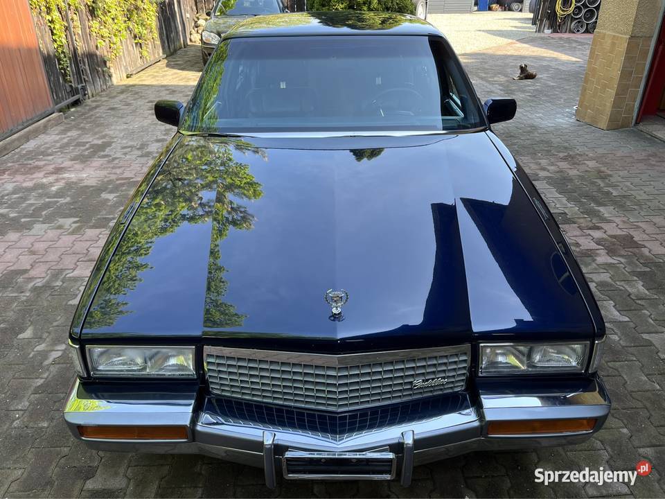 Cadillac Sedan de Ville Oryginał Szwajcaria radio