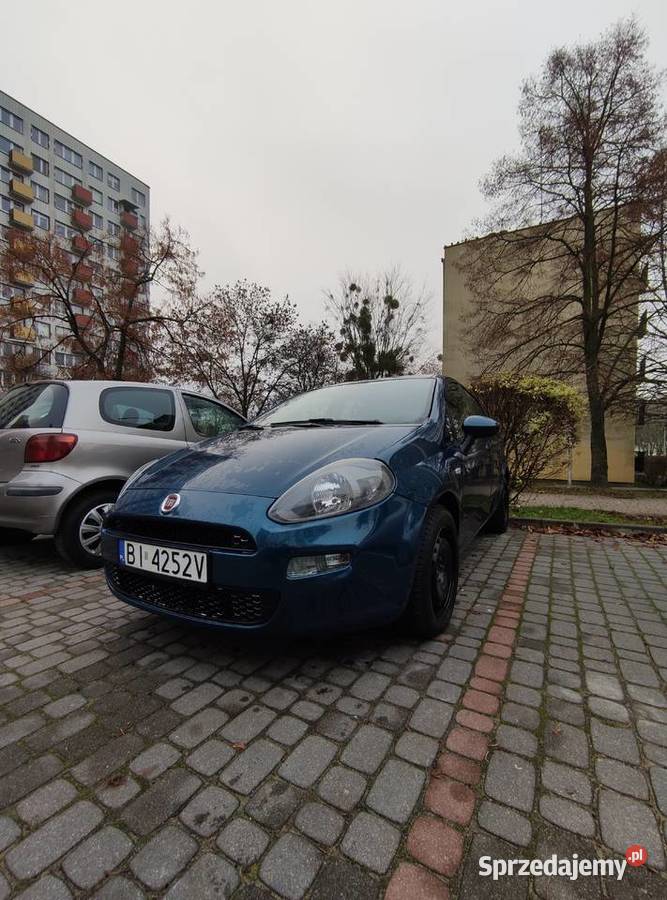 Fiat Punto 2012 14 8v 77 granatowy podlaskie