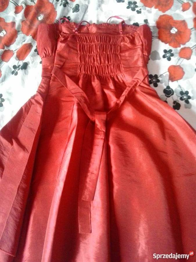czerwona sukienka Wadowice