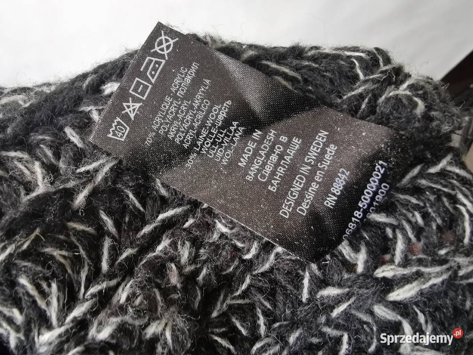 sweter z kapturem M Lublin