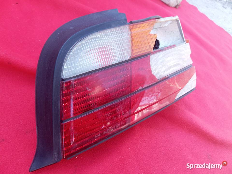 BMW e36 Coupe Cabrio Prawa Tylnia Lampa Reda