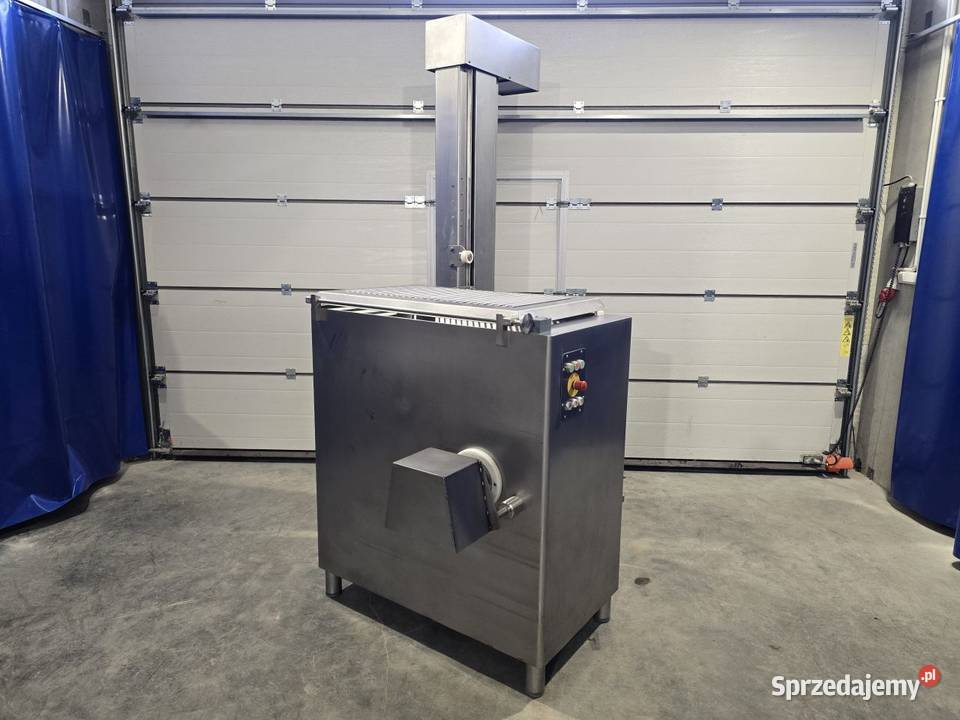 Wilk Wilkomieszałka Risco TR 130 z załadunkiem Biznes i Przemysł Niedźwiedź