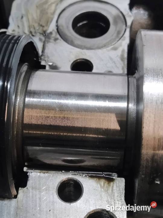 GŁOWICA KOMPLETNA 038103373R 19 TDI VW