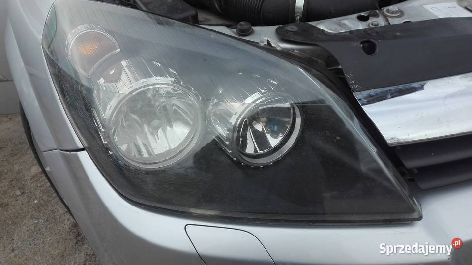 Lampyprzednie opel astra h czarny srideknie Suskowola