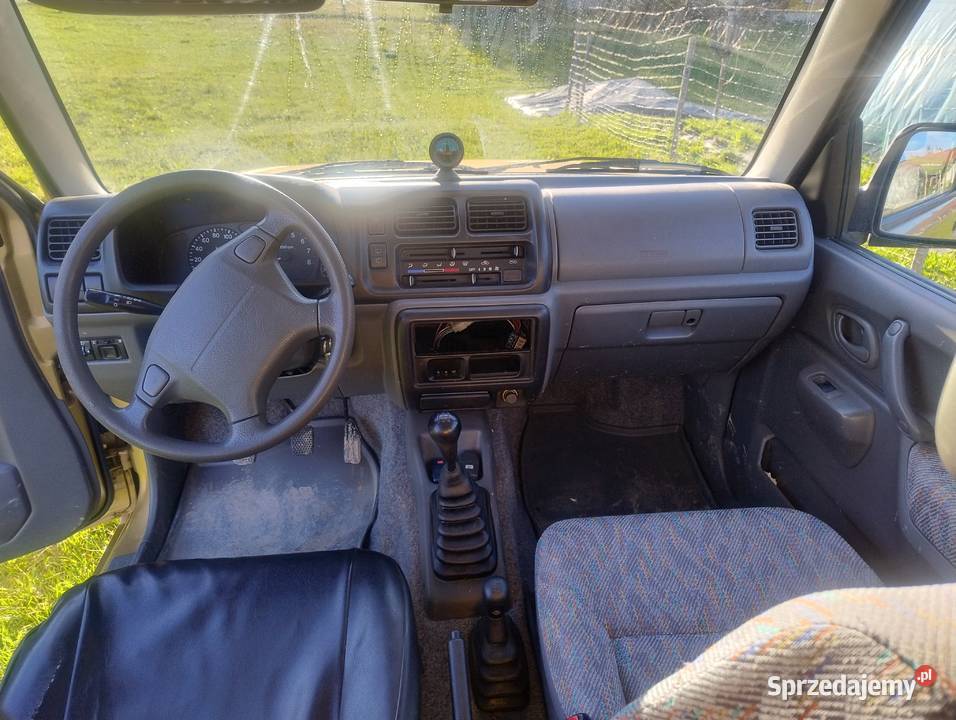 Suzuki Jimmy 13 Ropa