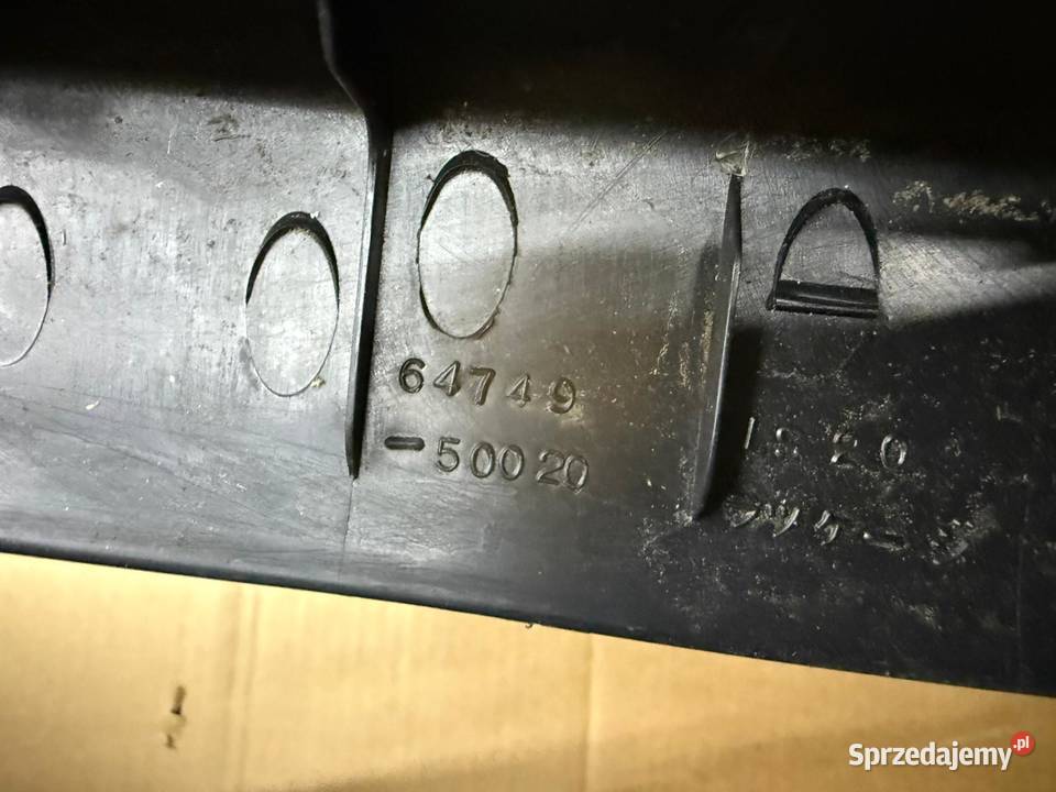 Osłona tylnej ścianki próg bagażnika Lexus LS400