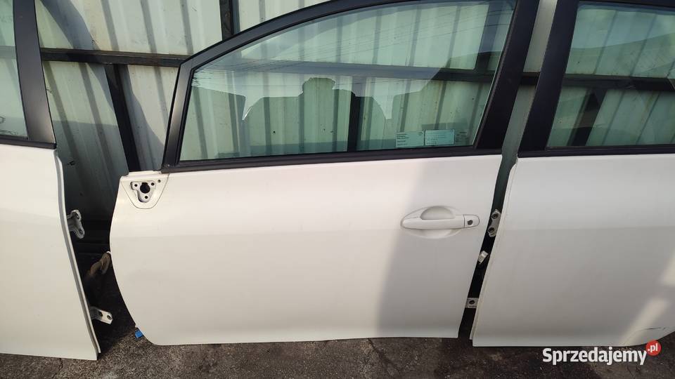 TOYOTA AURIS 1 LIFT 0912 DRZWI PRZOD TYL PRAWE osobowe