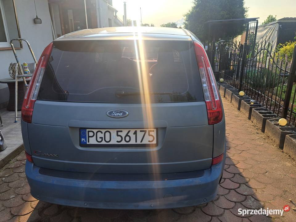 Syndyk sprzeda samochód osobowy Ford Focus C sprzedam