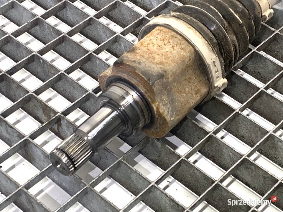 PÓŁOŚ LEWY PRZÓD SKODA FABIA III 6C0407271H 10 osobowe