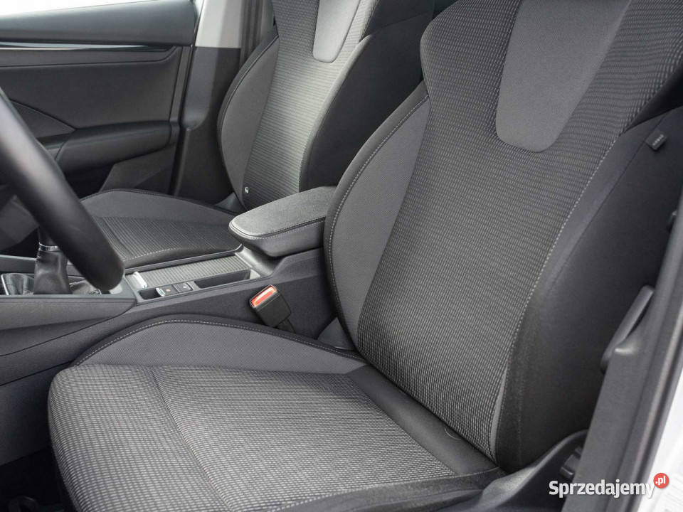 koda Octavia 15 TSI Ambition Czpark Podgrzf kamera cofania