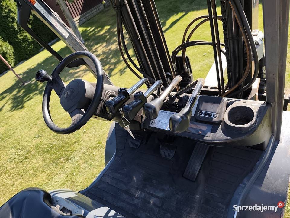Wózek widłowy Toyota serii 8 25 to 8fgf25 widly mazowieckie