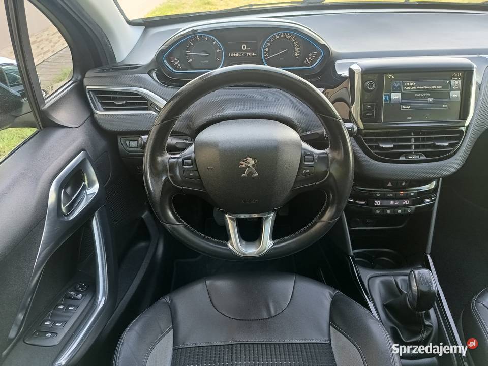 Peugeot 2008 12 eTHP Navi Solar dach Podkonice Miejskie