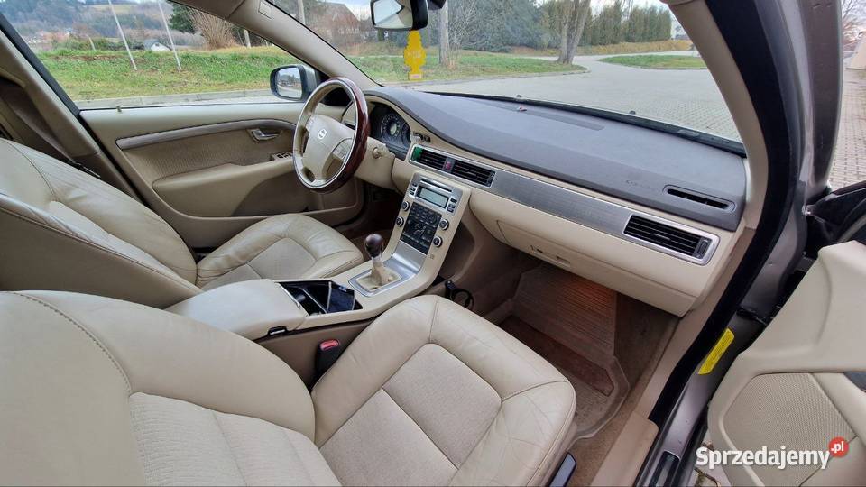Volvo V70 20F FlexiFuel Momentum benzyna 2 manualna Motoryzacja Rzeszów