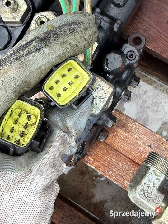 Rozdzielacz hydrauliczny czterosekcyjny Układ kierowniczy Antonie sprzedam
