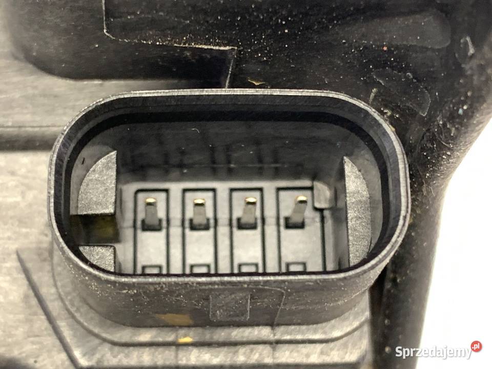 ZAMEK DRZWI LEWY TYŁ BMW F45 Minivan 7281939