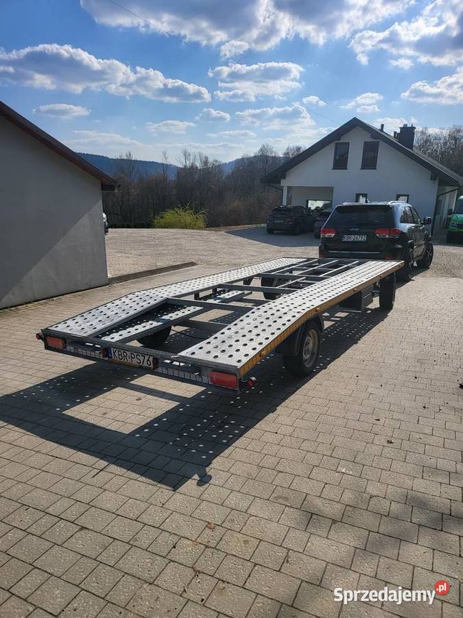 Laweta obrotnica przyczepa