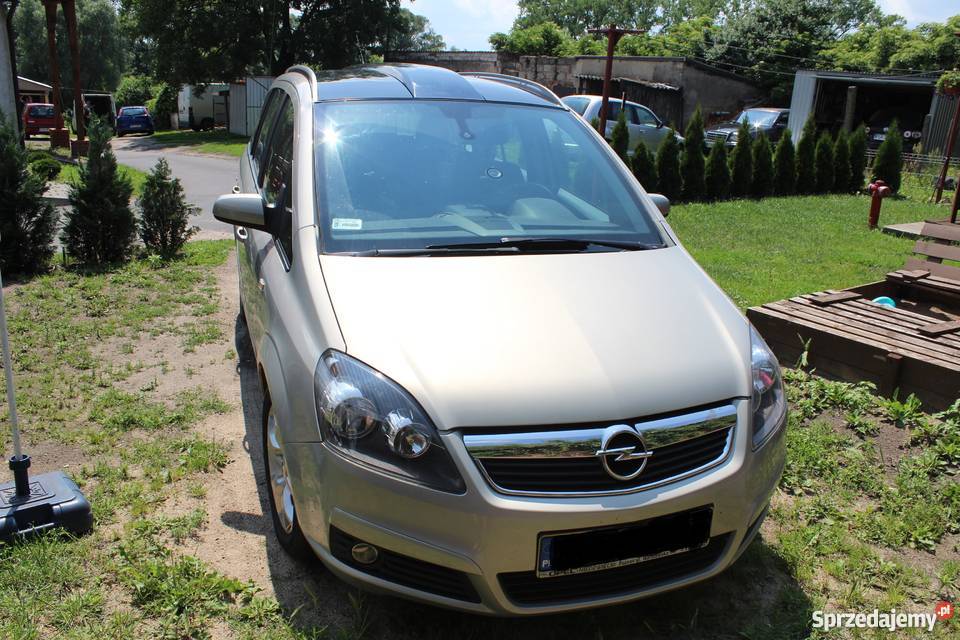 Opel Zafira panorama lakier metallic Motoryzacja Gniezno sprzedam