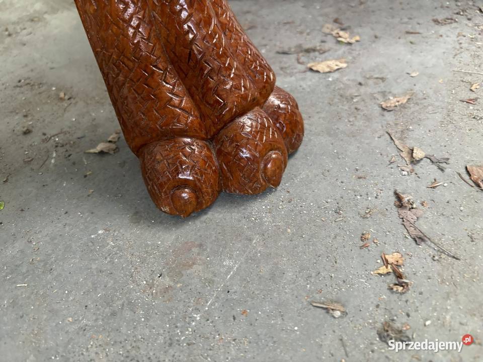 Piękna dębowa ława stylizowana z łapami