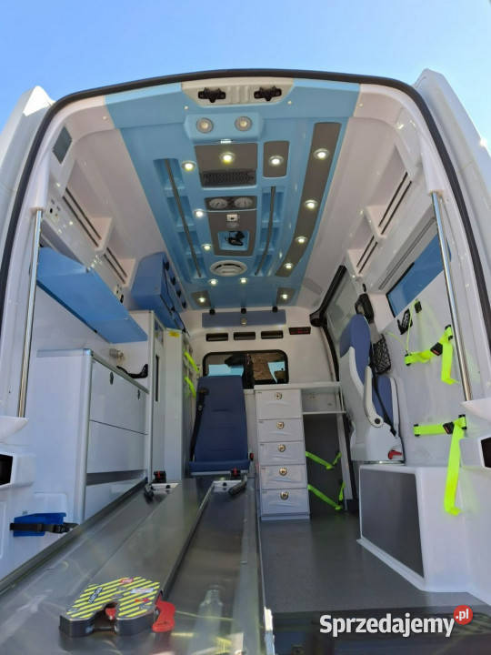 ambulansy Renault Master 23 dci 170 Ambulance 23 garażowany wielkopolskie Pleszew