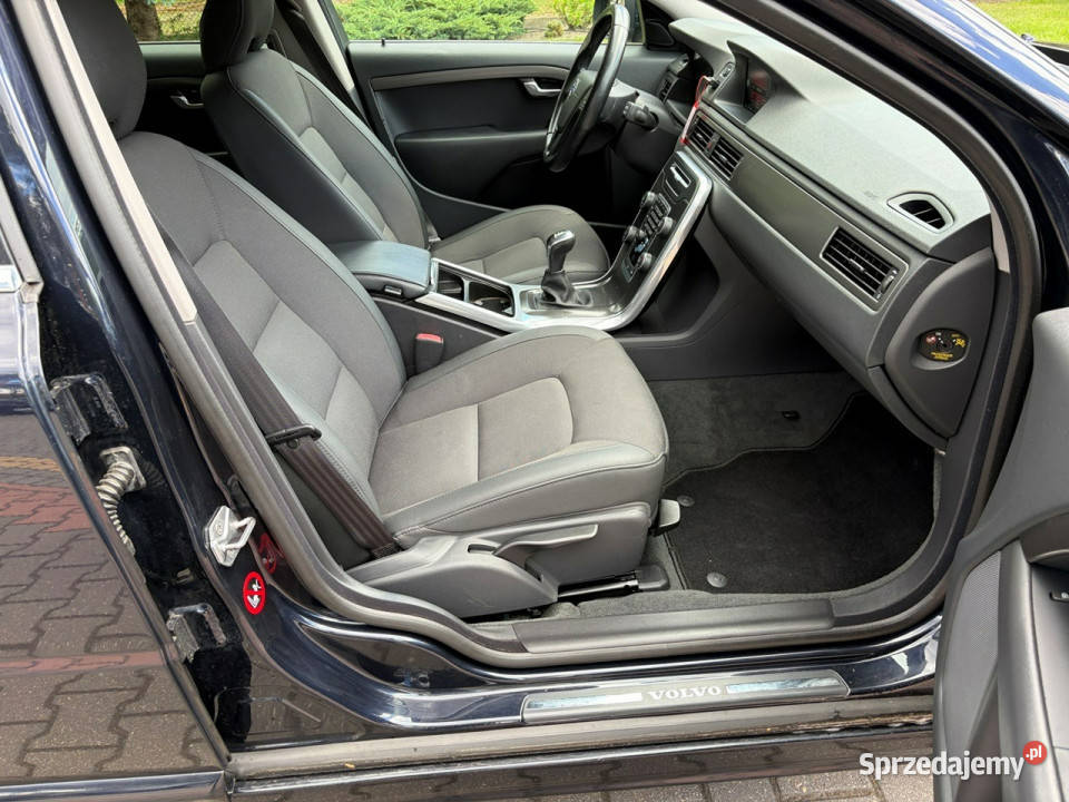 Volvo V70 20 D2 Xenony Podgrzewane fotele czujnik deszczu V70 Lipówki