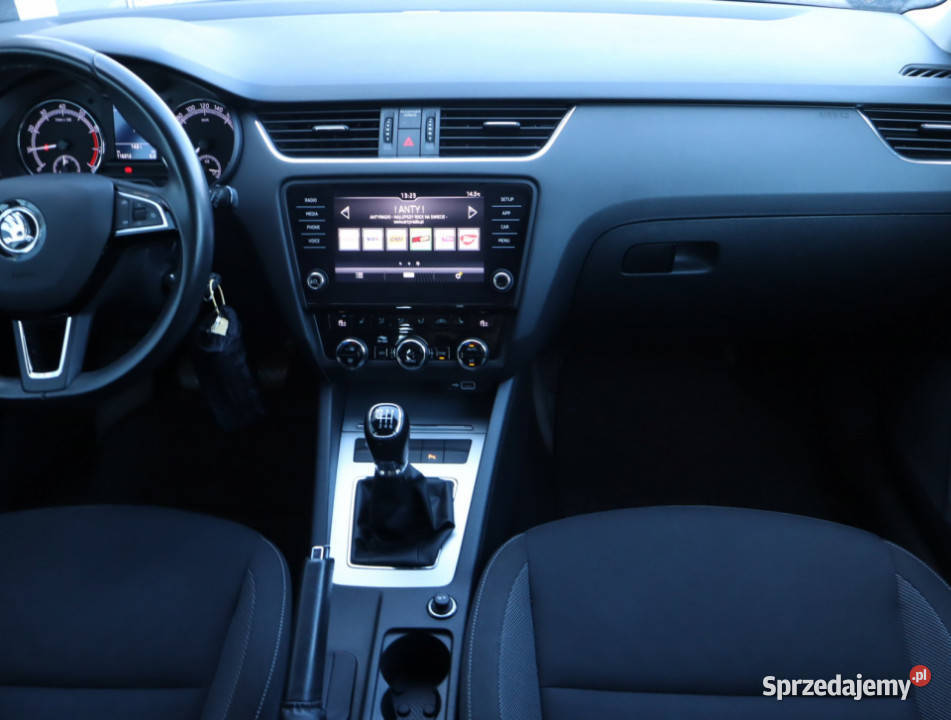 Skoda Octavia 15 TSI Piaseczno