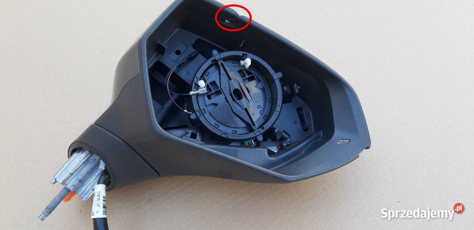 CUPRA FORMENTOR LUSTERKO ZEWNĘTRZNE PRAWE 13 PIN Bieleń
