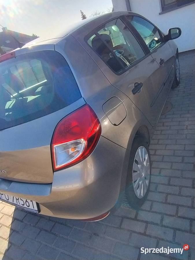 Renault Clio 12 benzyna Salon polski niski Siekierki Wielkie