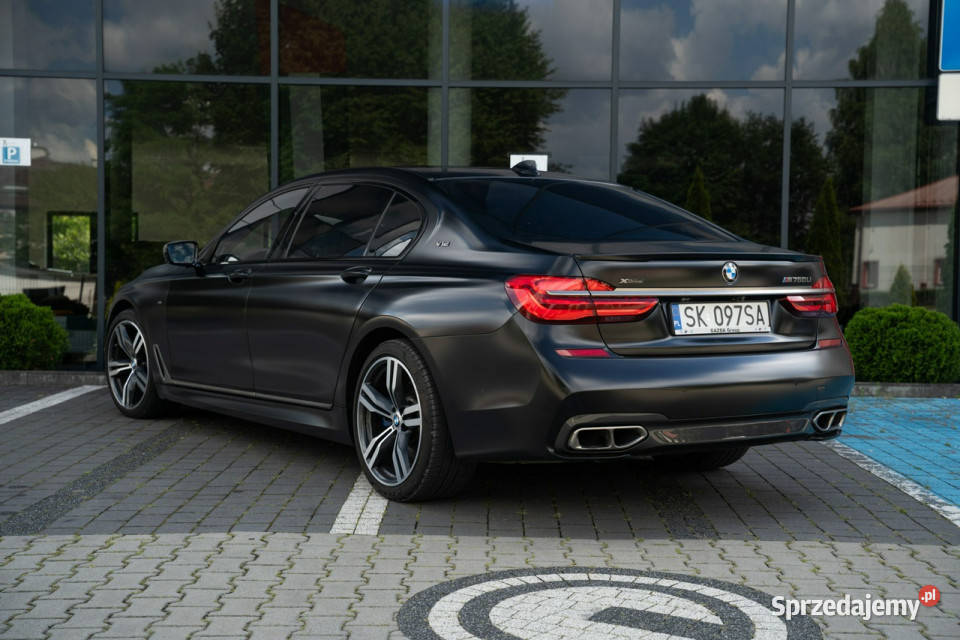 BMW M760 V12 Executive Lounge Bowers Wilkins relingi dachowe Kraków