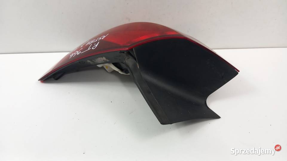 OPEL ASTRA J HB LAMPA TYŁ PRAWA CIEMNA Zbierkowo