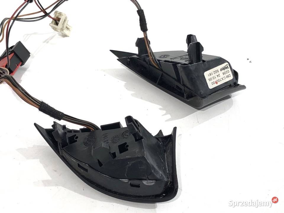 PRZEŁĄCZNIKI KIEROWNICY FIAT GRANDE PUNTO osobowe Panele sterowania, przełączniki sprzedam