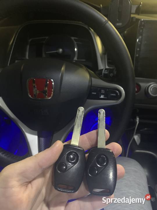 Dorabianie Kluczy Honda Civic HRV Jazz Acoord Naprawa i warsztat Poznań