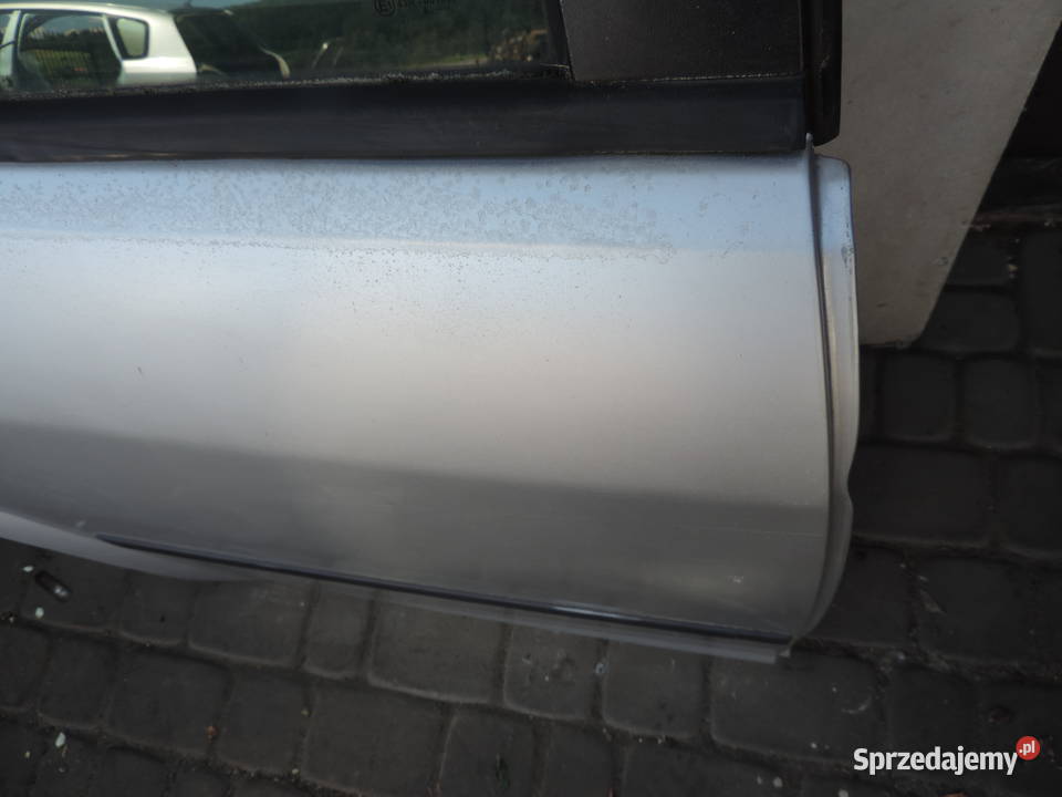 FORD FOCUS MK2 KOMBI DRZWI PRAWY TYŁ KOLOR 03 Nowy Sącz