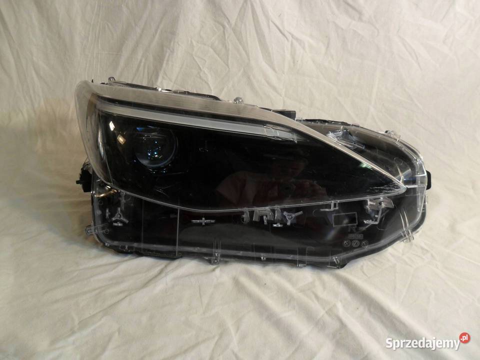 REFLEKTOR PRZÓD STRONA PRAWA TOYOTA YARIS CROSS wielkopolskie Nowy Tomyśl