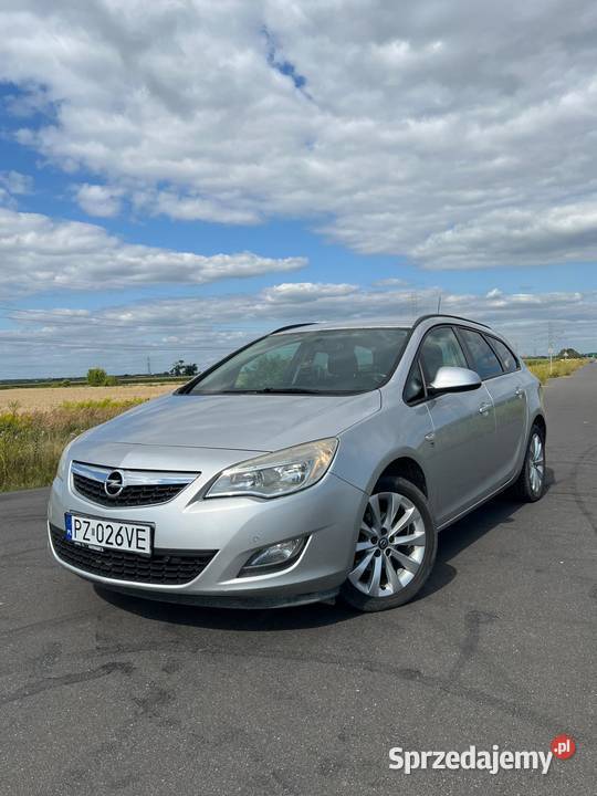 Opel Astra J 14 140 koni 150 Jahre BEZWYPADKOWY wielkopolskie