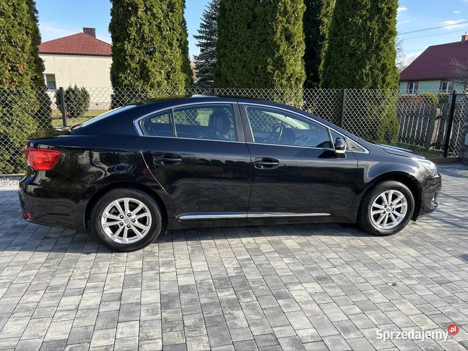 Toyotą Avensis NISKI PRZEBIEG centralny zamek Łochów