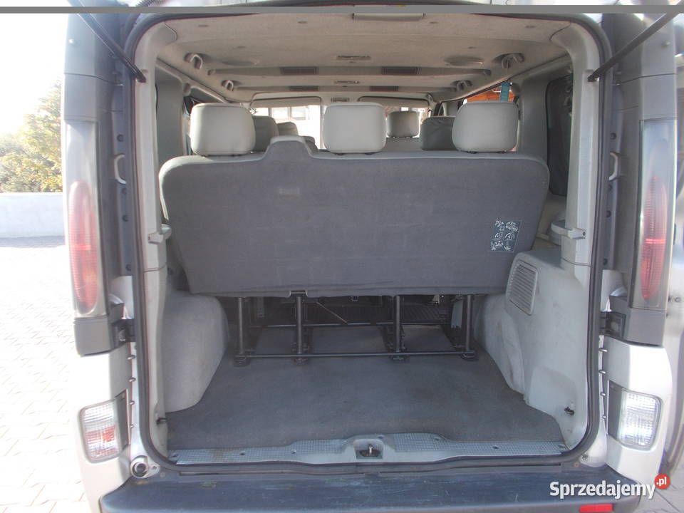 Opel Vivaro 25 tour 8 osobowy klimatyzacja 2