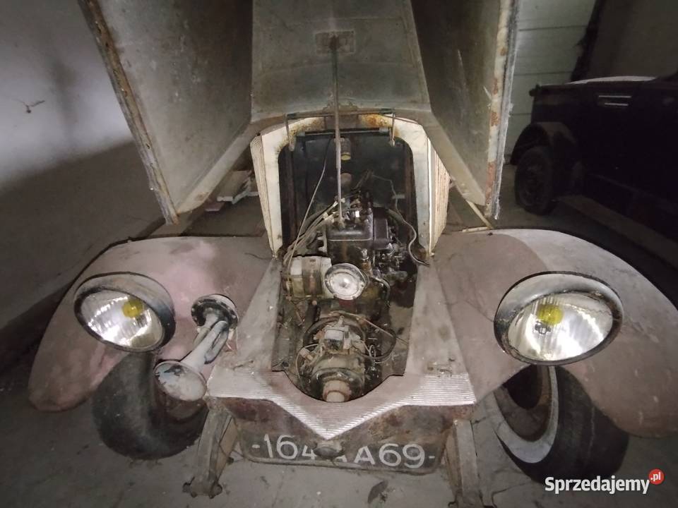 Samochód klasyk Renault Torpedo 1924