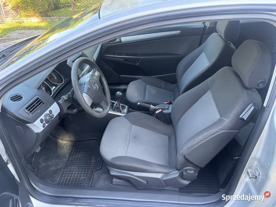 Opel Astra GTC 14 Benzyna Nowy rozrząd 2 Kpl kół Hatchback Astra lubelskie Zamość