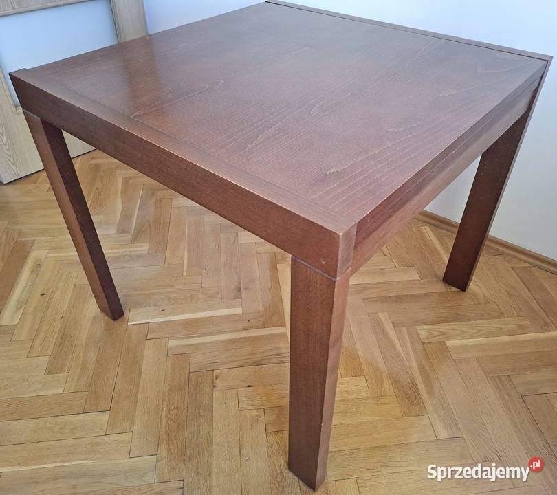 Sprzedam stół rozkładany i 4 krzesła sprzedam