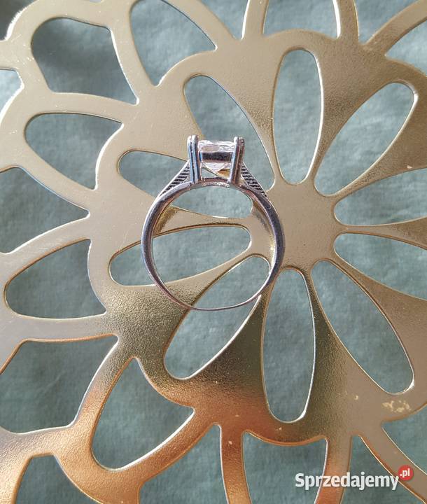Nowy pierścionek srebrny kolor kwadratowa Szczecin