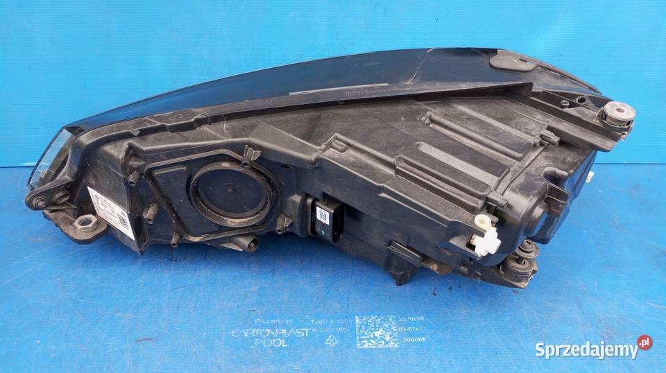 LAMPA PRAWY PRZÓD EU FULL LED 5G1941774 wielkopolskie Nowy Tomyśl