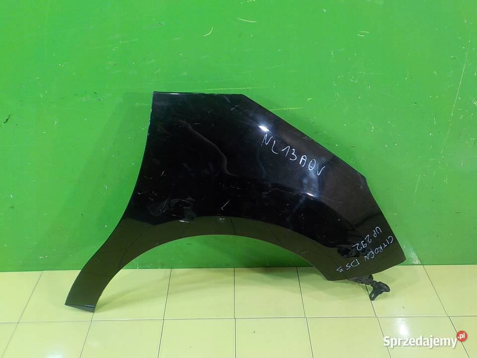 CITROEN DS3 16 VTI 13r HB 3D blotnik prawy przod