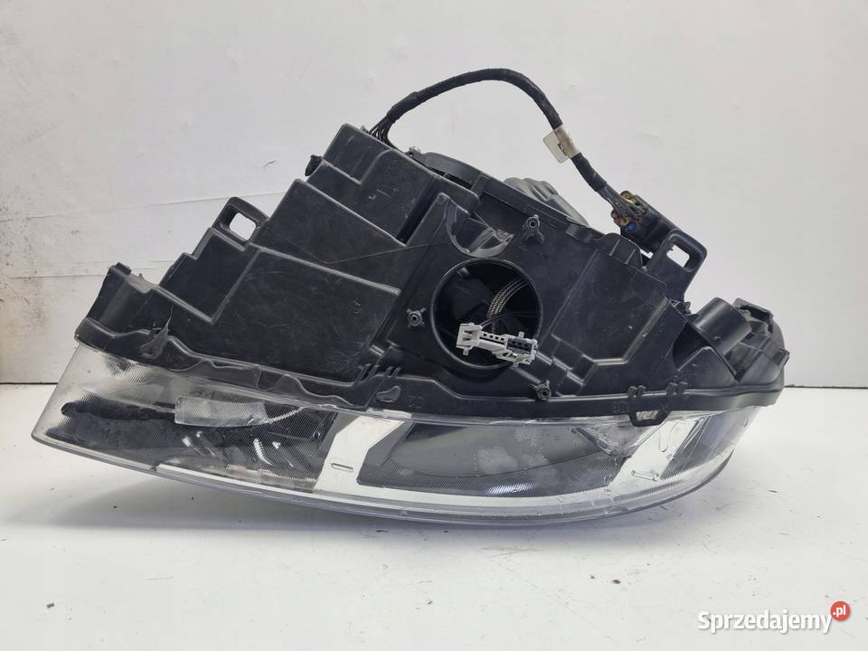 LAMPA PRAWA Volvo V60 S60 II LIFT PRZEDNIA prawy