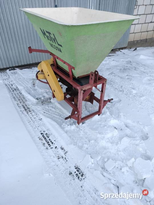 Rozsiewacz do nawozu Motyl Iłża