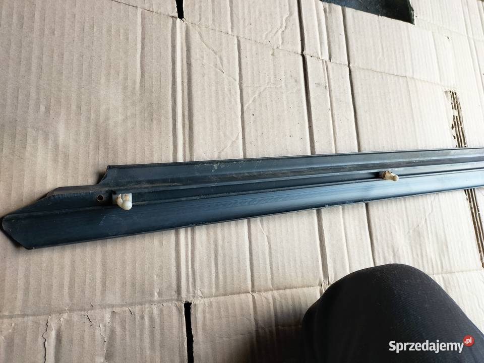 VW GOLF 3D LISTWA PROGOWA NAKŁADKA NA PRÓG LEWA osobowe lubelskie