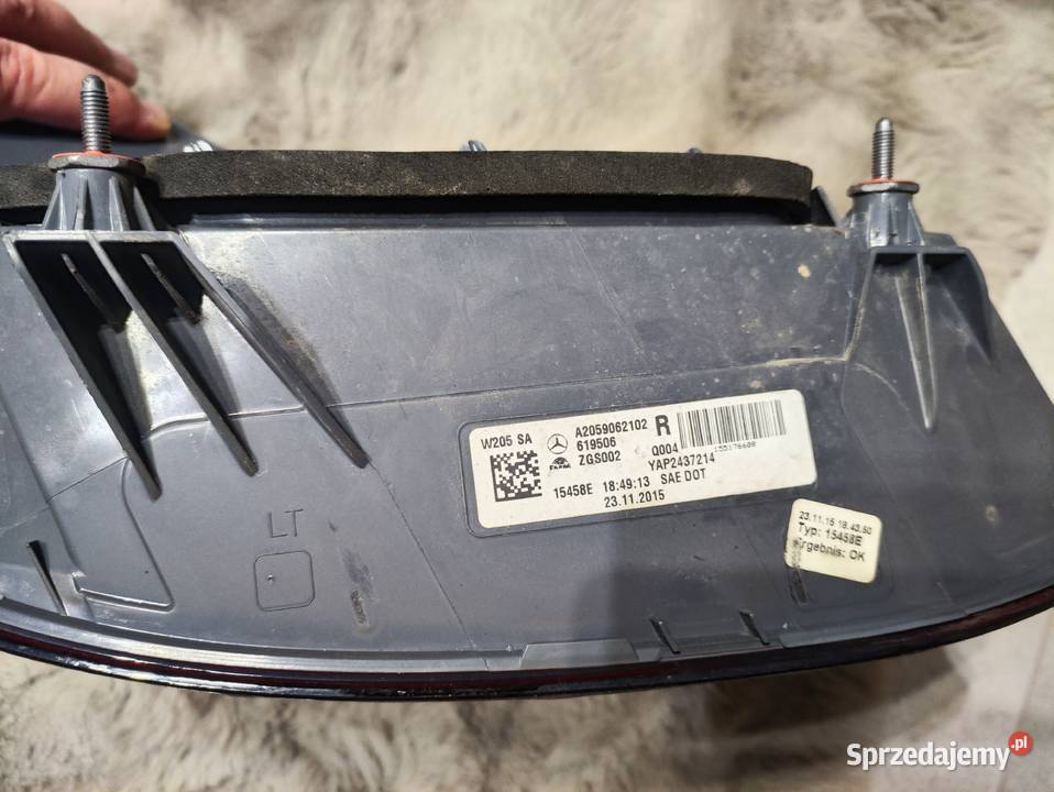 Lampy tył Mercedes Benz C W205 2016r Ruda Śląska
