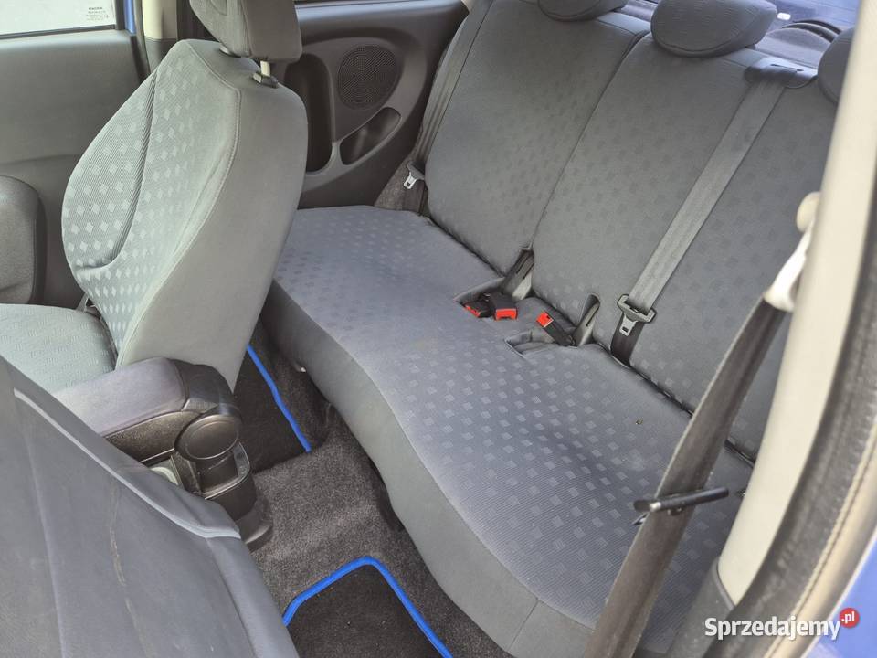 Nissan Micra 12 z klimatyzacją ISOFIX 2004 Micra Kłodzko sprzedam