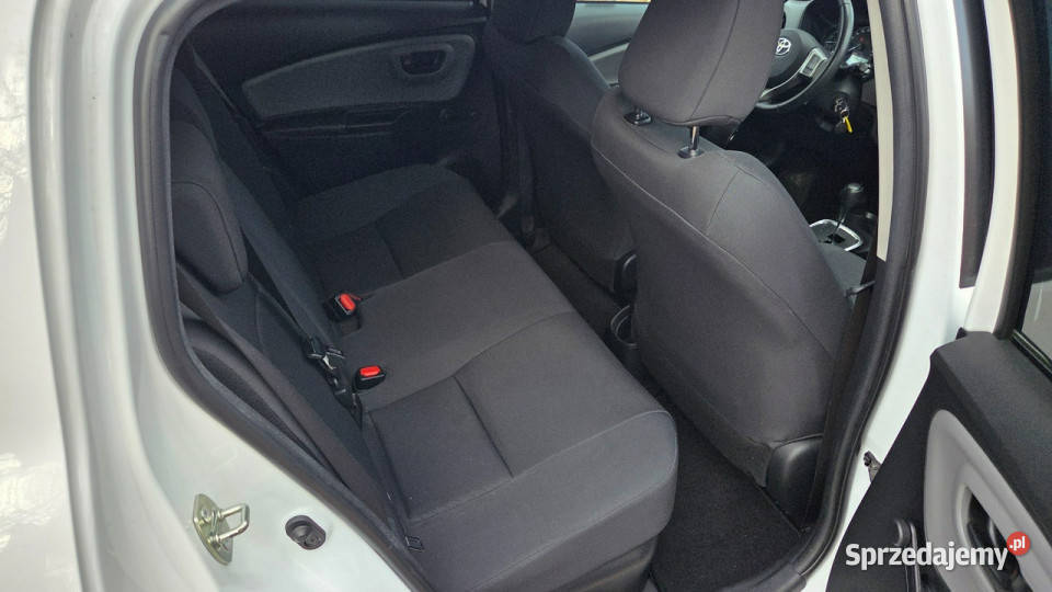 Toyota Yaris 15 HSD 100 Salon Bezwypadkowy wspomaganie kierownicy mazowieckie Otwock Mały
