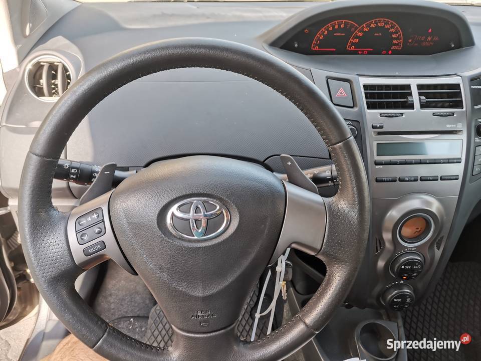 Toyota Yaris automat Niemiec orglakier serwis komputer pokładowy Tarnów sprzedam